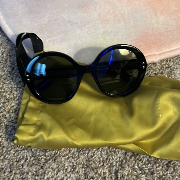 Gucci Accessories - Gucci Authentic Sunnies 👓 NWT